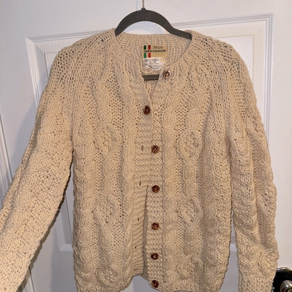 VINTAGE RARE “The BROADWAY” Cable Knit Cardigan 100% Wool (MADE IN ITALY) - Picture 4 of 4
